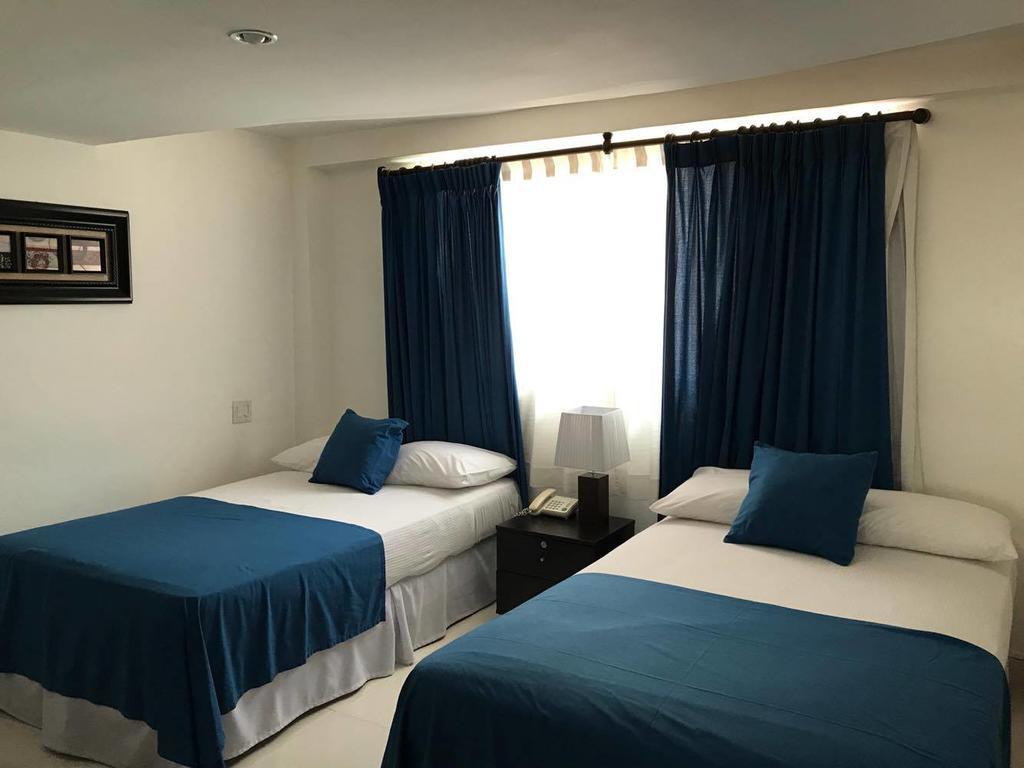 Az Hotel And Suites Панама Экстерьер фото